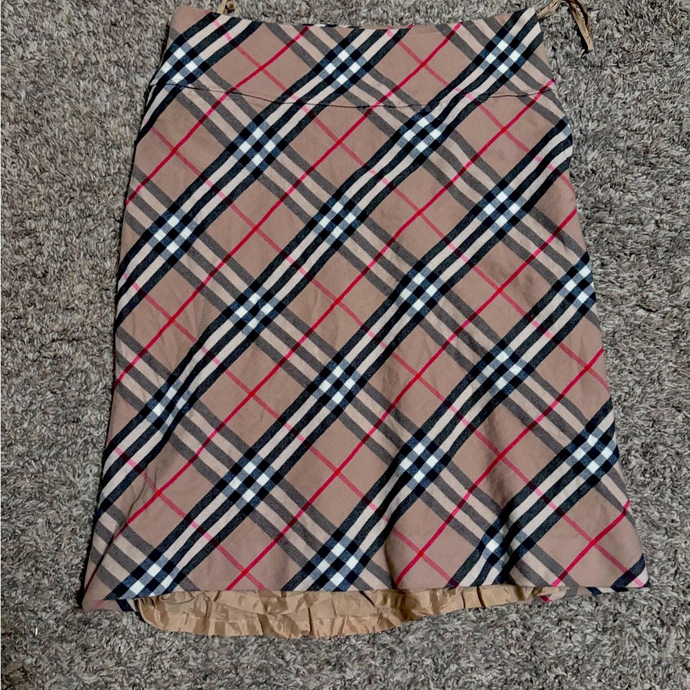 Burberry pencil skirt US size 6 classic nova check print